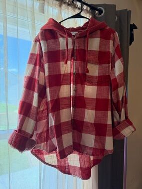 Red and White Buffalo Plaid Hooded Button-Up Shirt